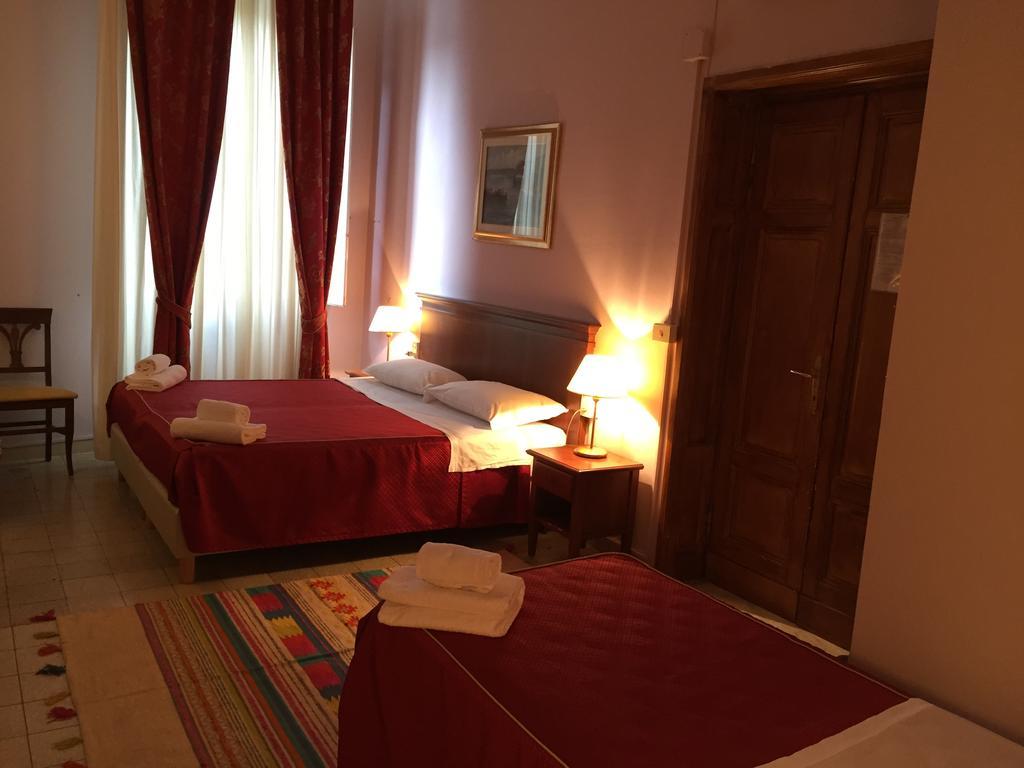 Astrid Hotel Firenze Værelse billede