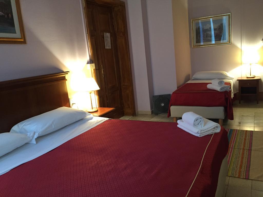 Astrid Hotel Firenze Værelse billede
