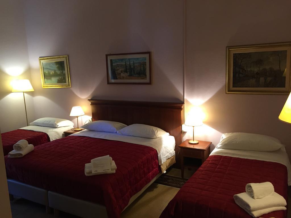 Astrid Hotel Firenze Værelse billede