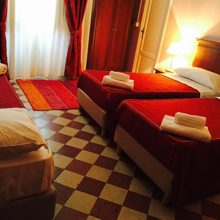 Astrid Hotel Firenze Værelse billede