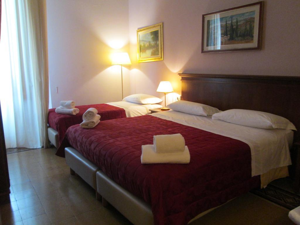 Astrid Hotel Firenze Eksteriør billede